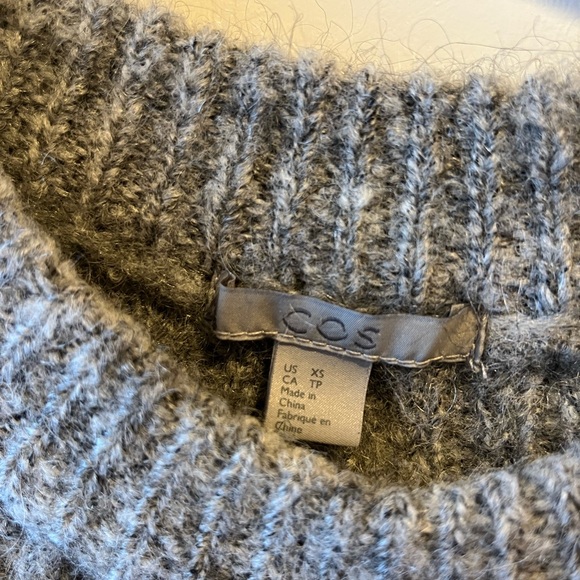 COS Gray Ribbed Crew Neck Sweater - Picture 2 of 6
